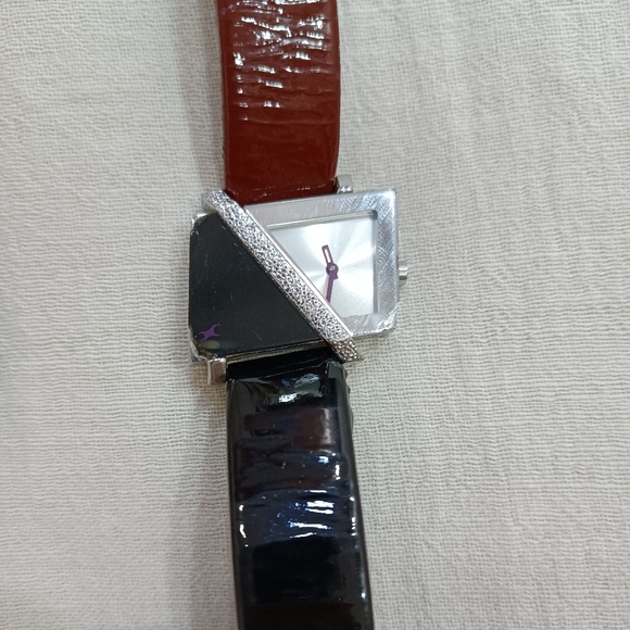 Fastrack watches for women ( set of 2) - Picture 4 of 6